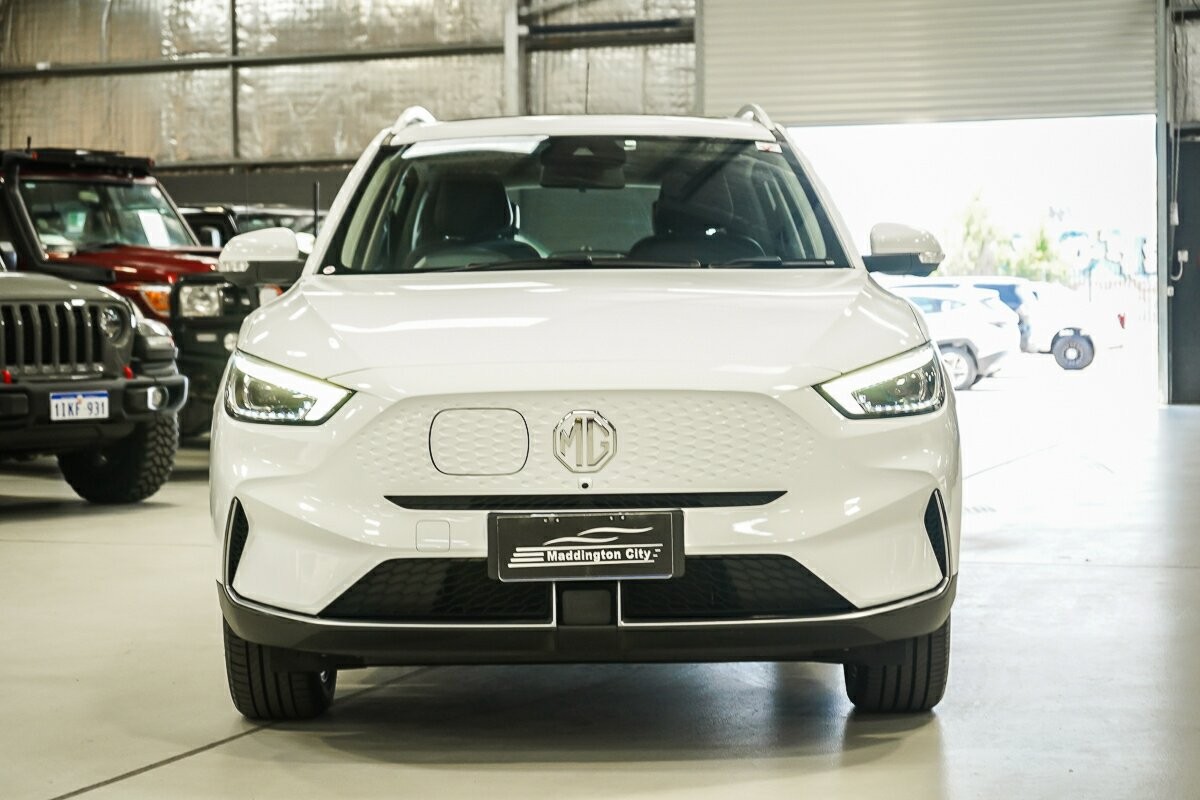 MG Zs Ev image 3