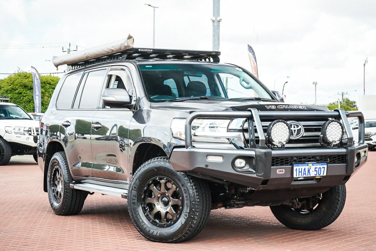 Toyota Landcruiser image 1