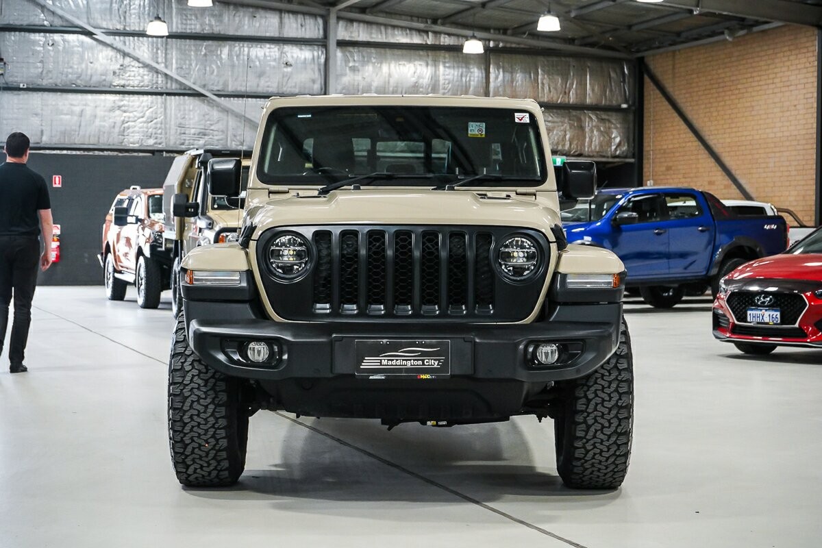 Jeep Gladiator image 4