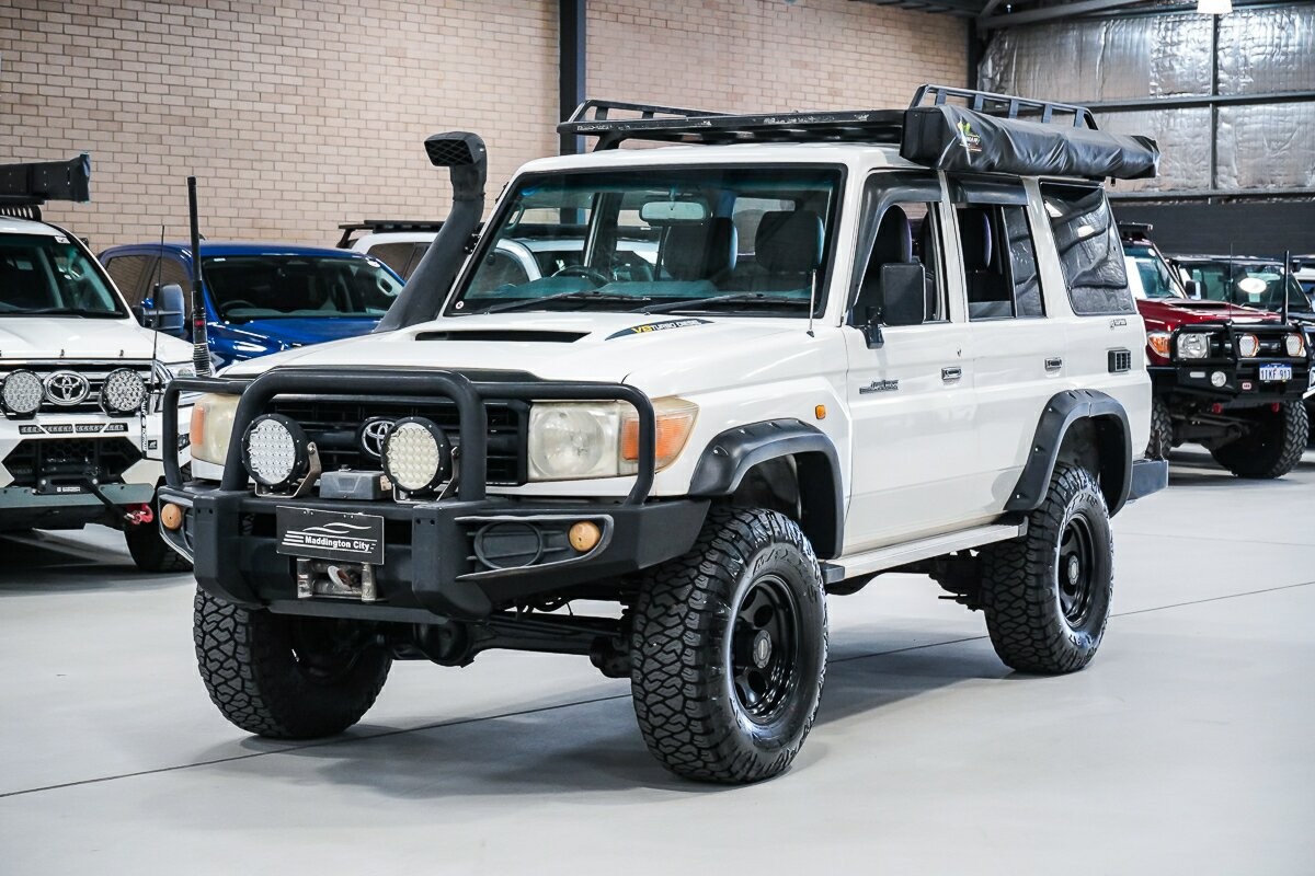 Toyota Landcruiser image 4