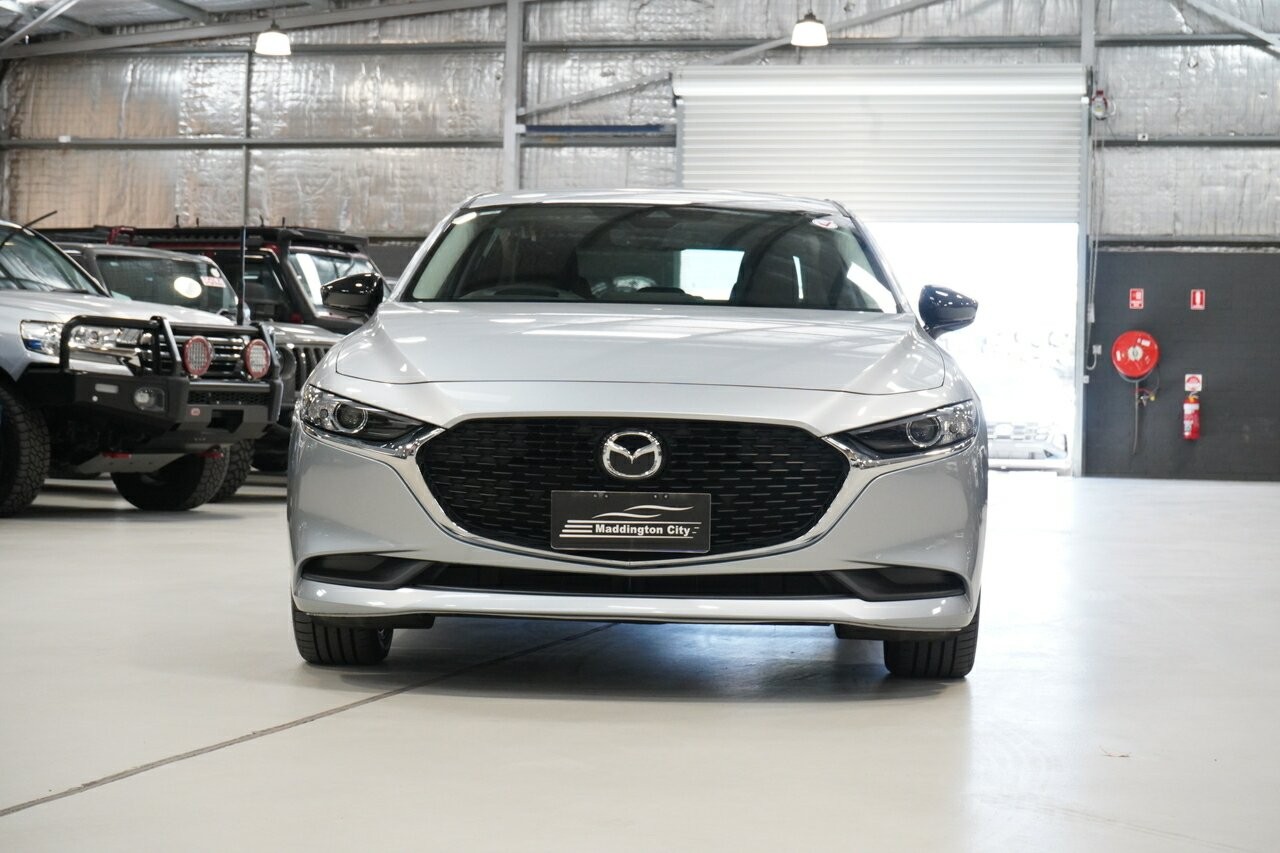 Mazda 3 image 3