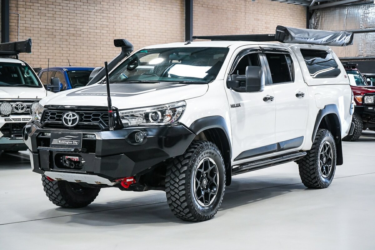 Toyota Hilux image 4