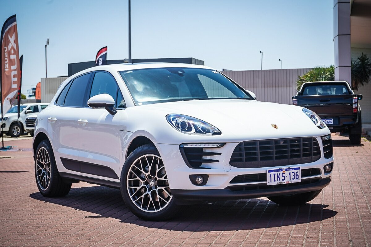 Porsche Macan image 1