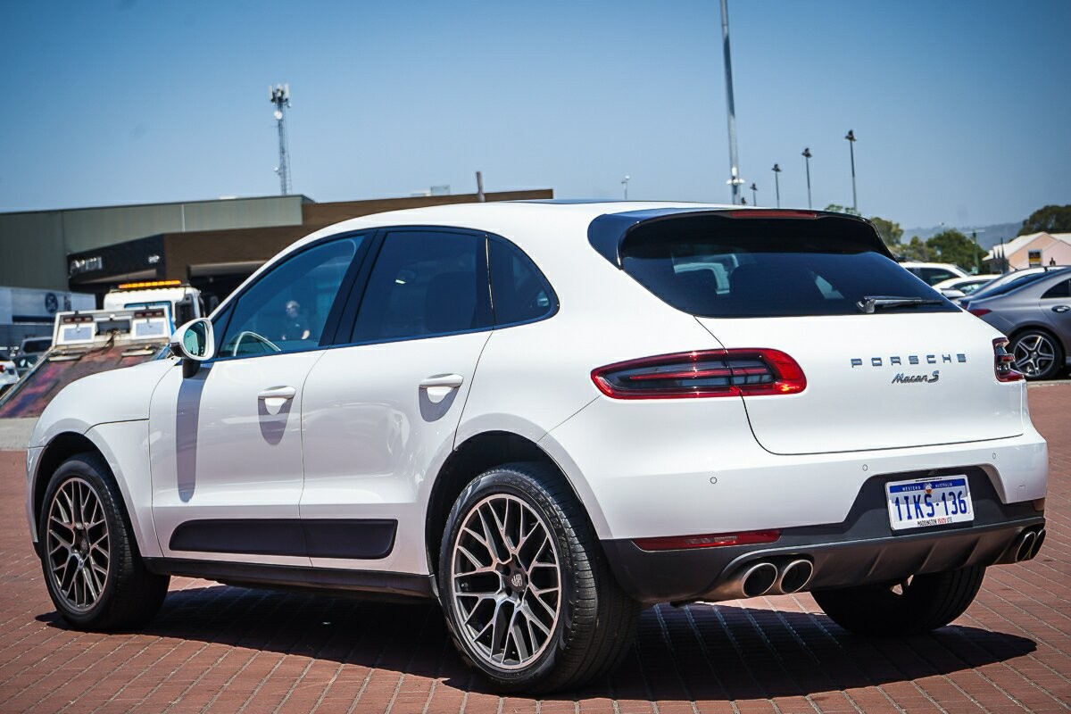 Porsche Macan image 4