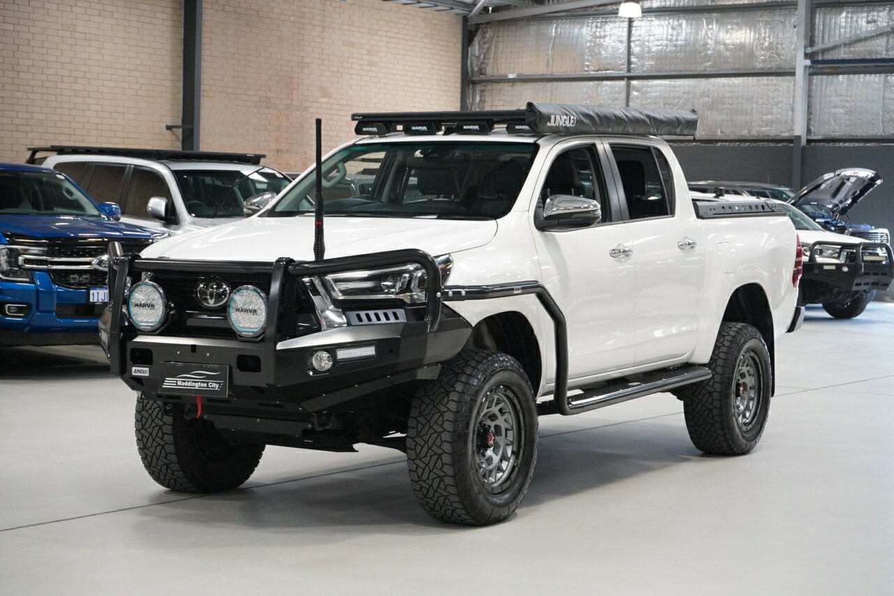 Toyota Hilux image 4