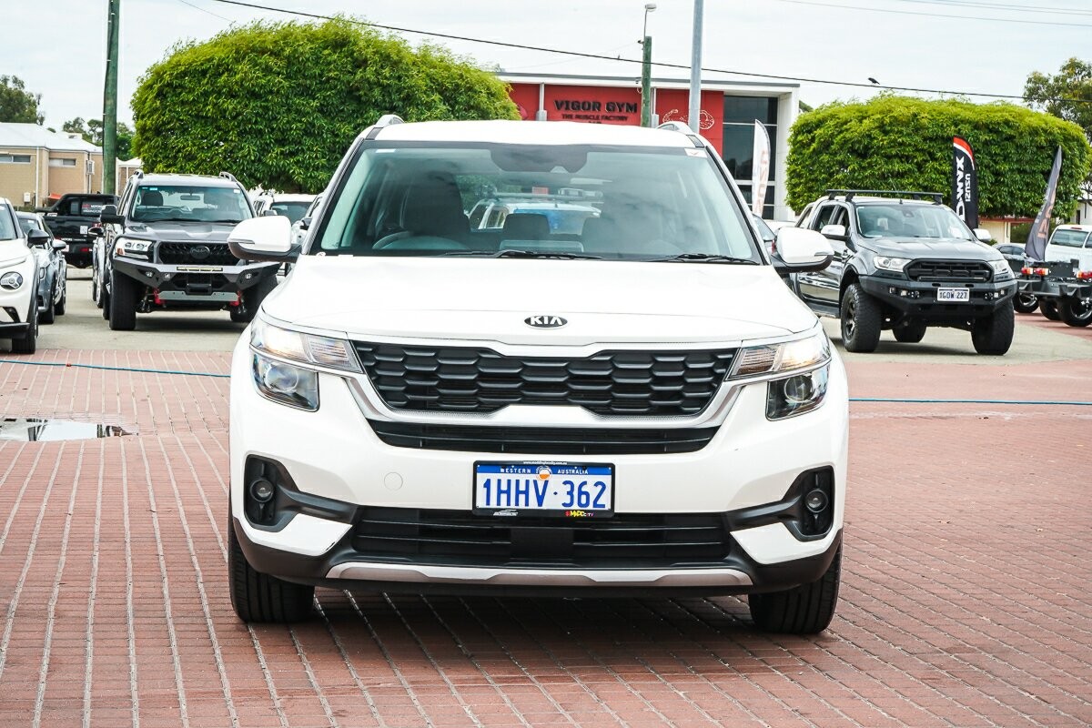 Kia Seltos image 4