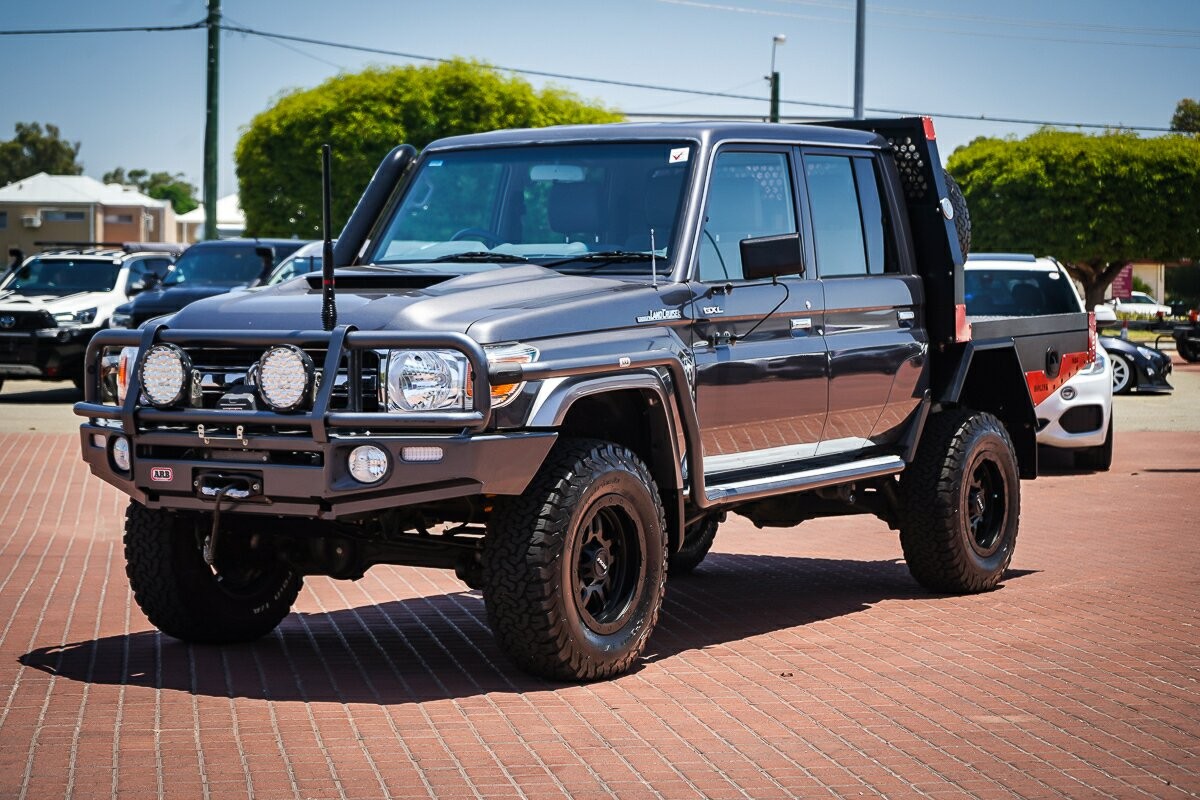 Toyota Landcruiser image 3