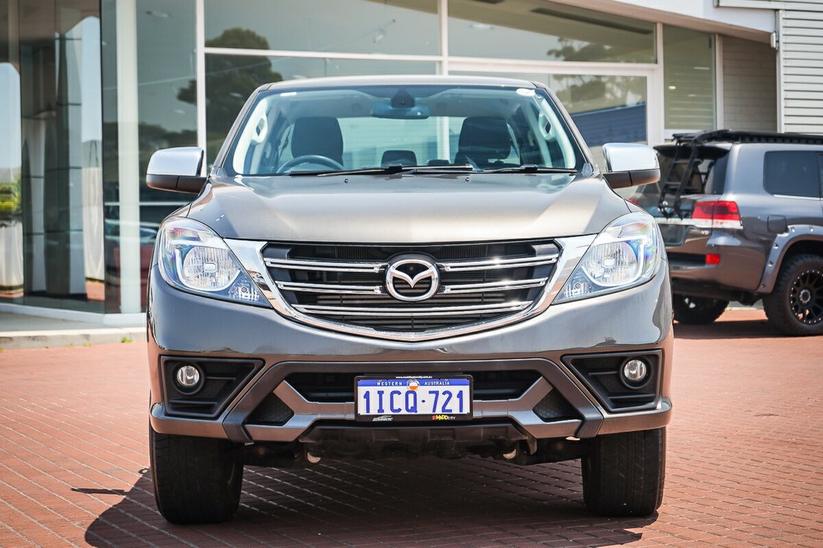 Mazda Bt-50 image 2