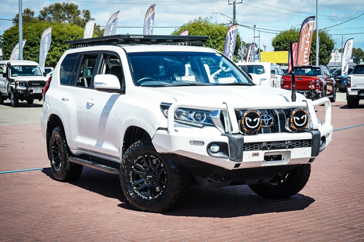 Toyota Landcruiser Prado image 1