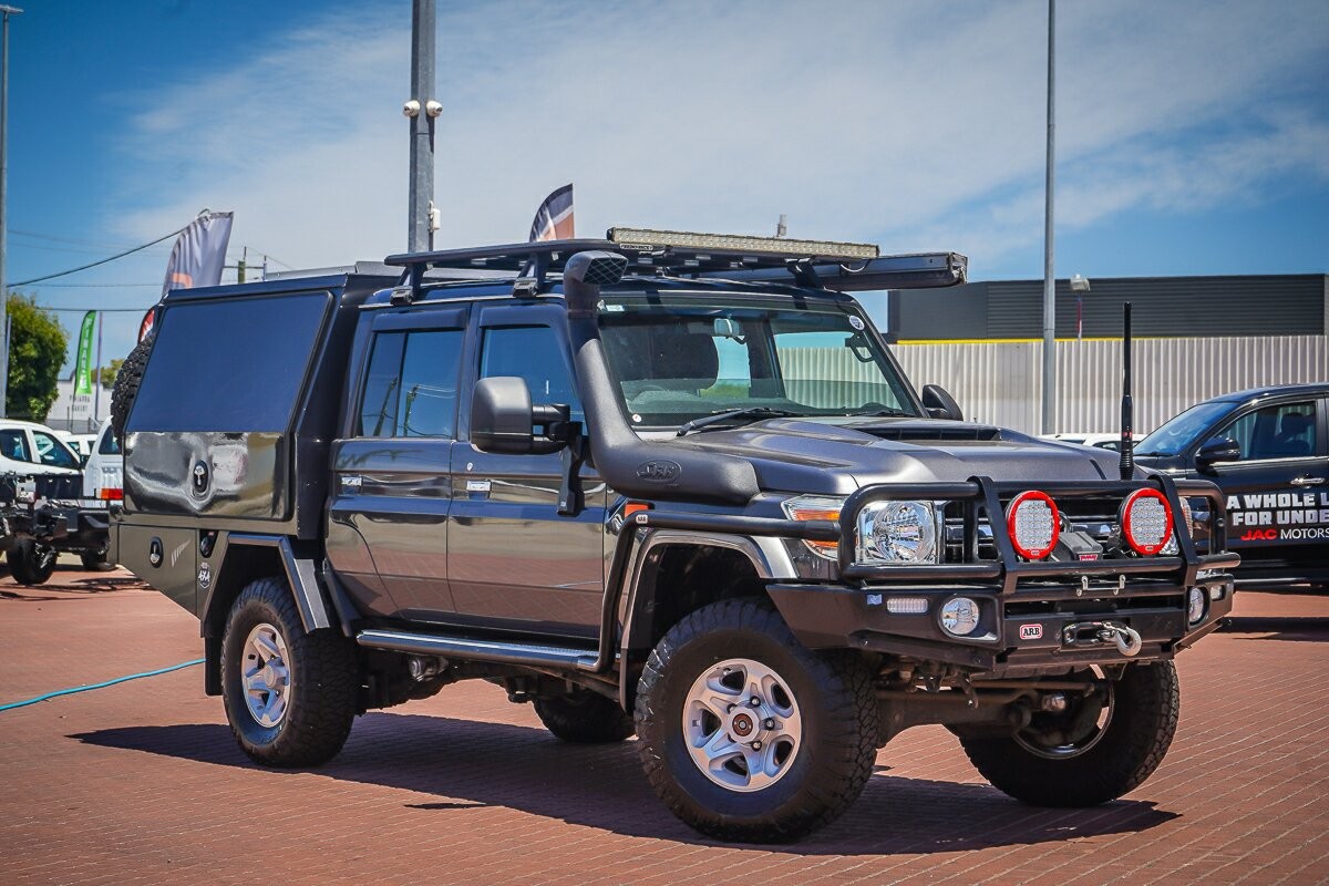 Toyota Landcruiser image 1