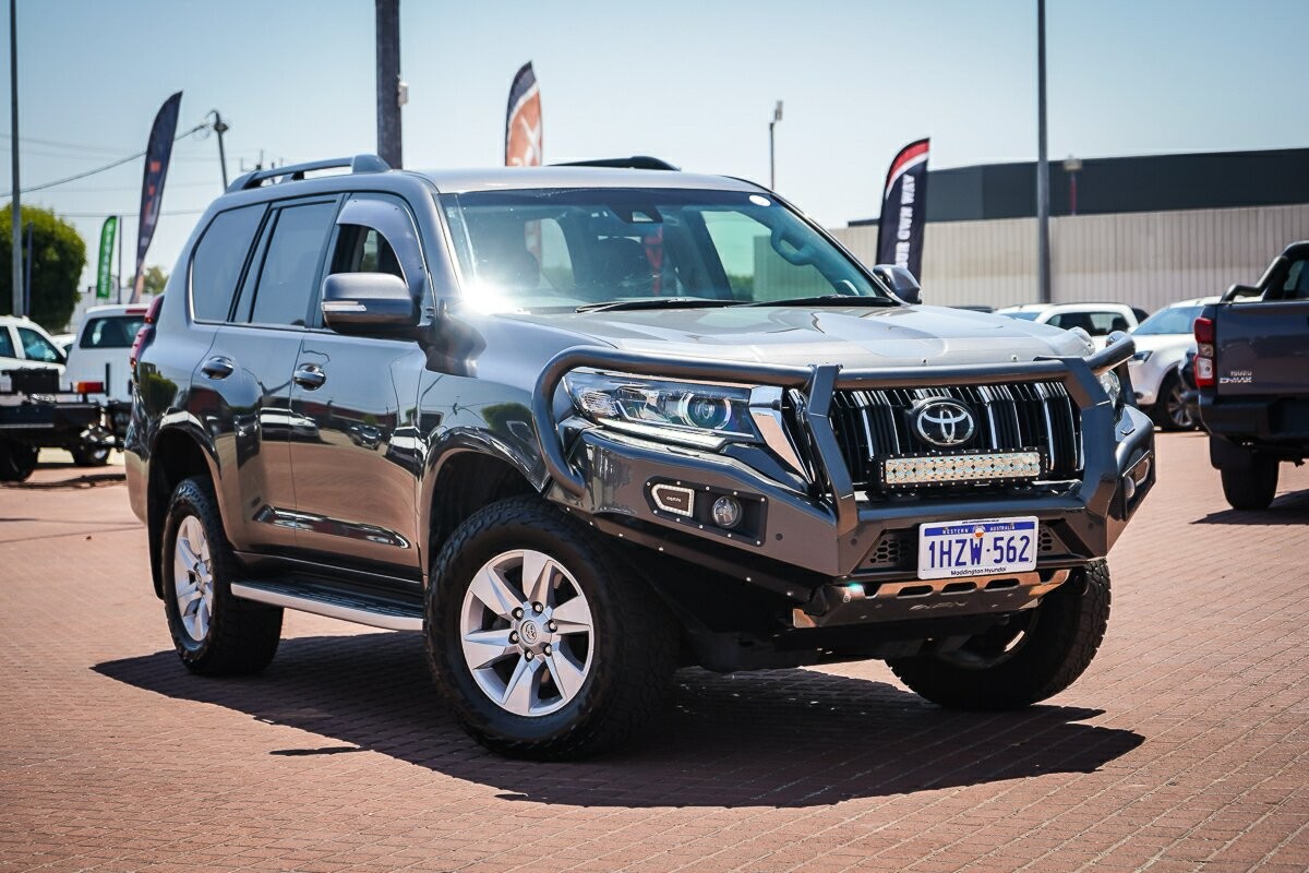 Toyota Landcruiser Prado image 1