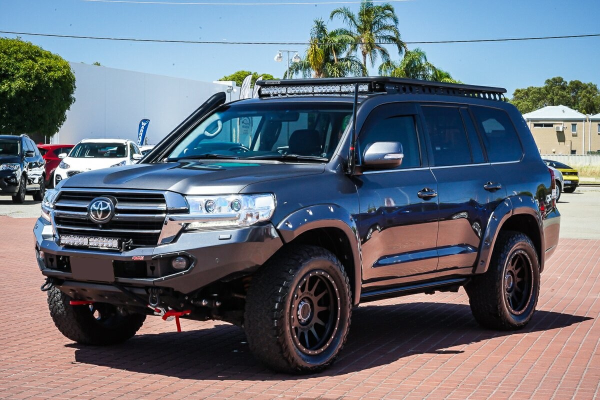 Toyota Landcruiser image 4