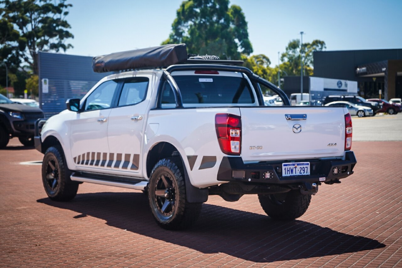 Mazda Bt-50 image 4