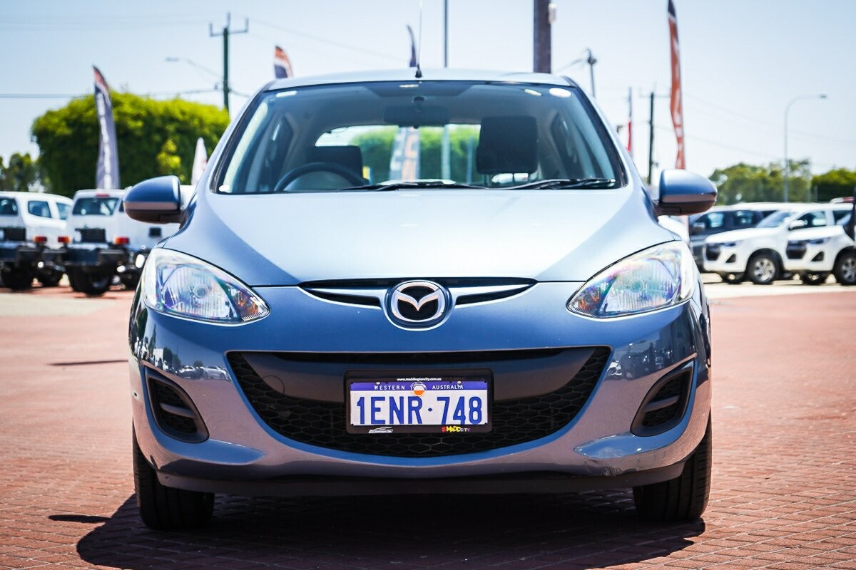 Mazda 2 image 3