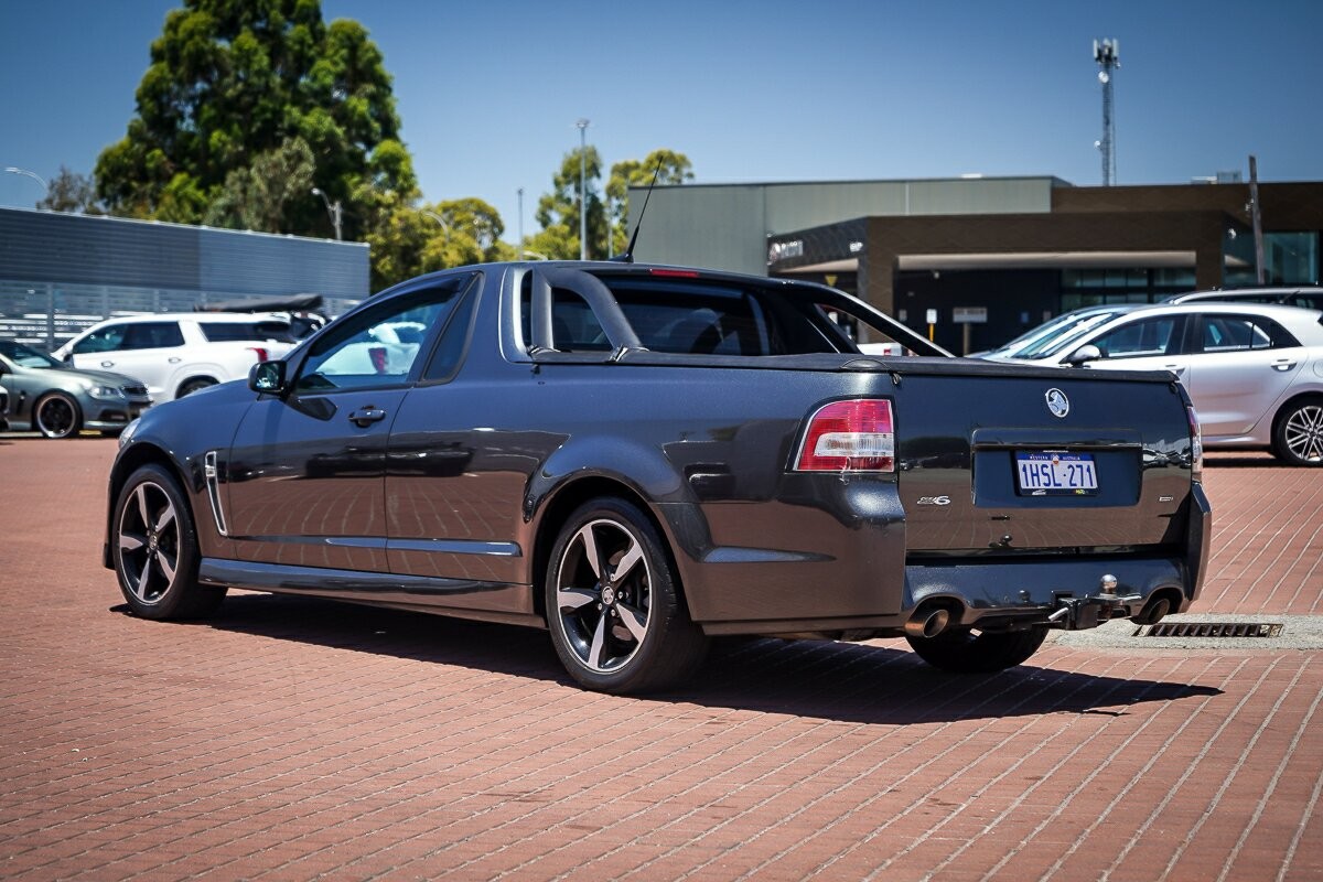 Holden Ute image 4