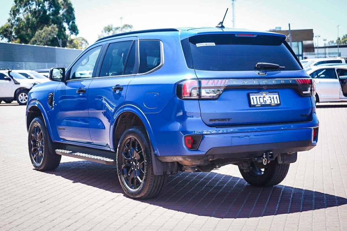 Ford Everest image 4