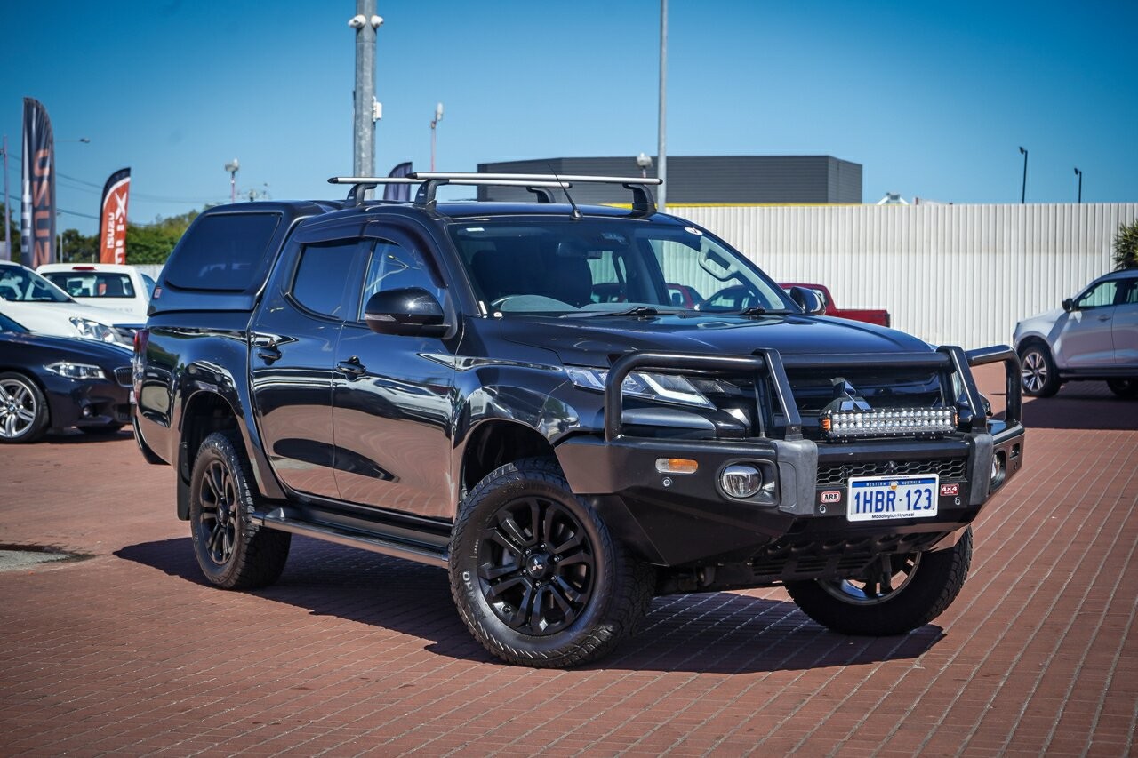 Mitsubishi Triton image 1