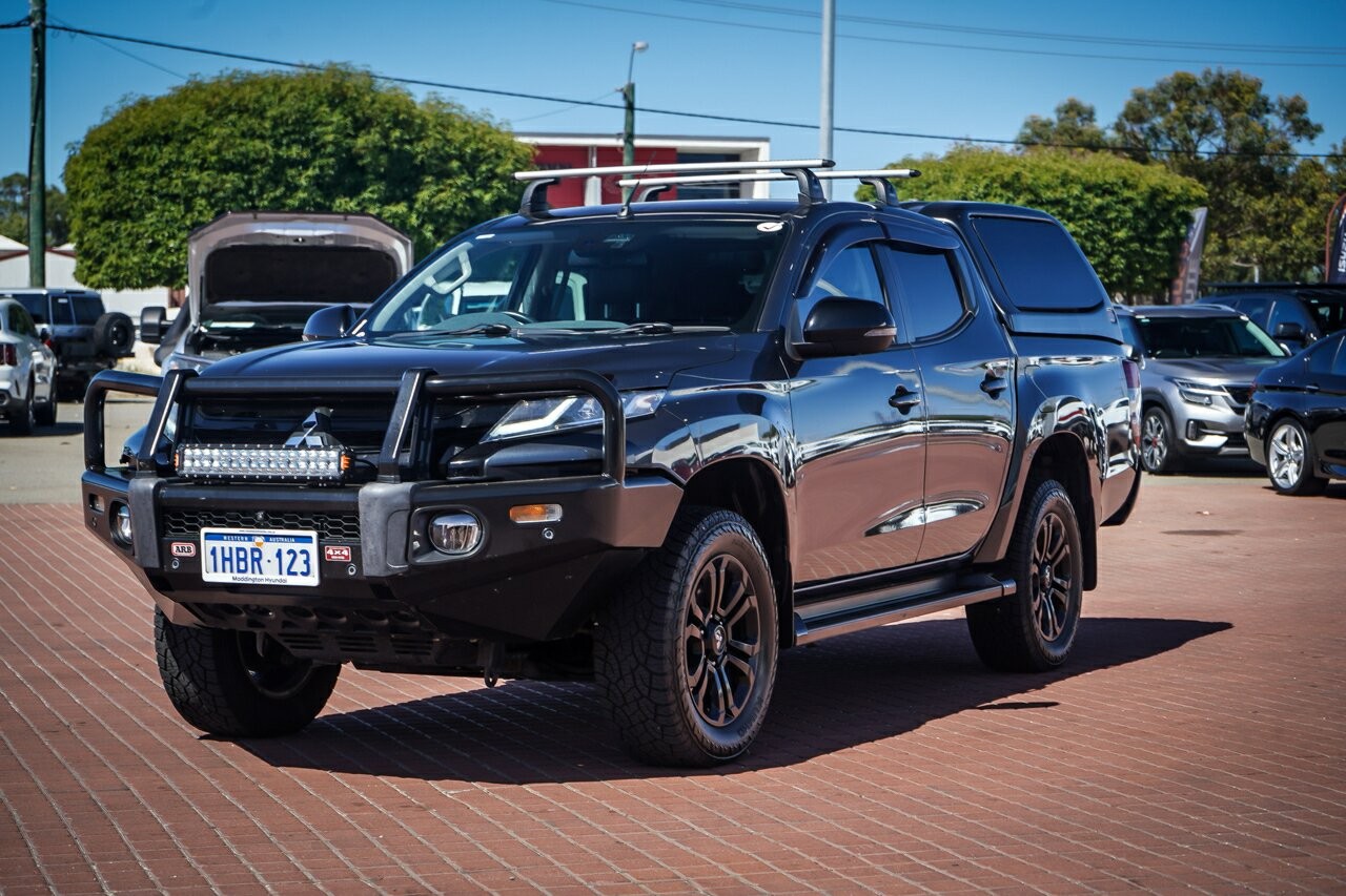 Mitsubishi Triton image 3