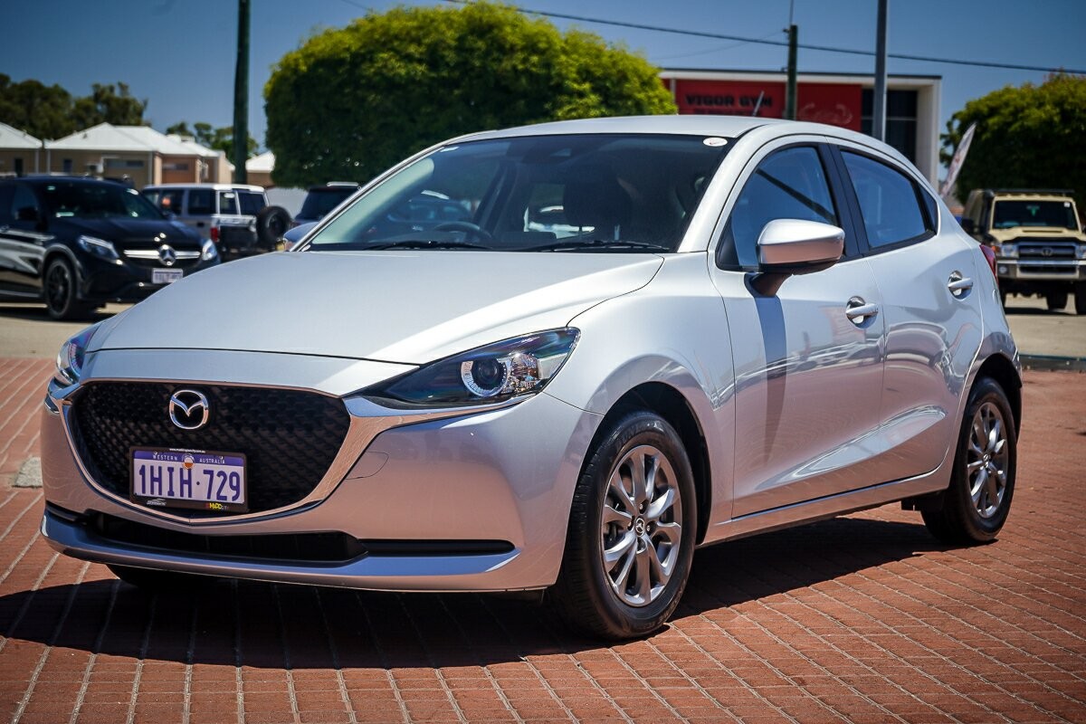 Mazda 2 image 3