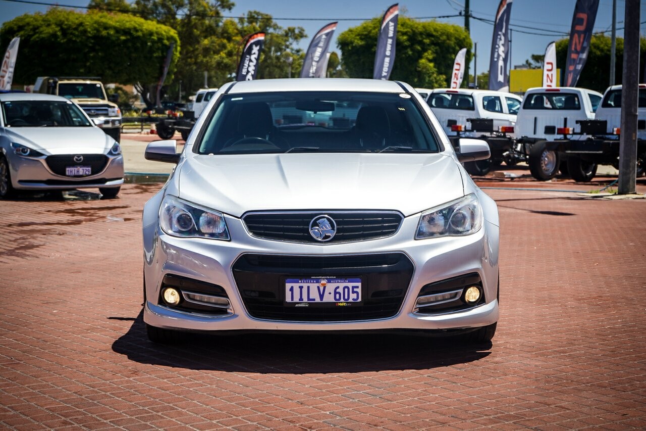 Holden Commodore image 2