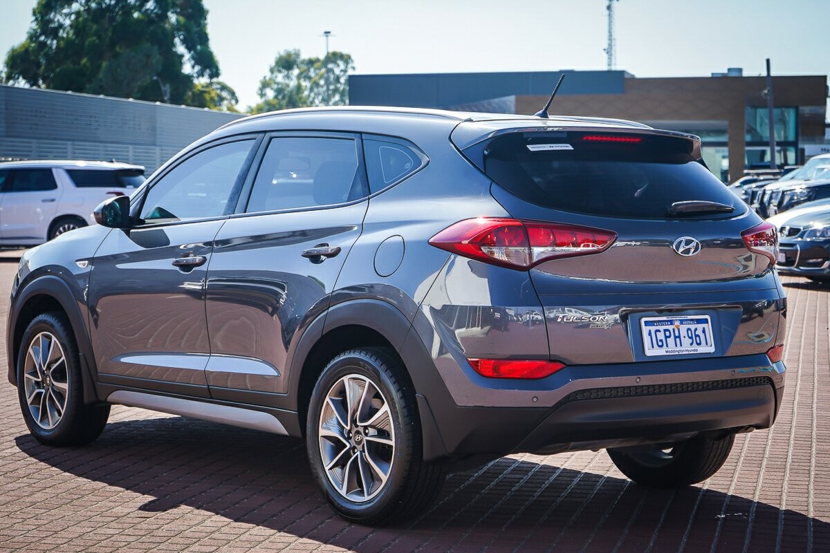 Hyundai Tucson image 4