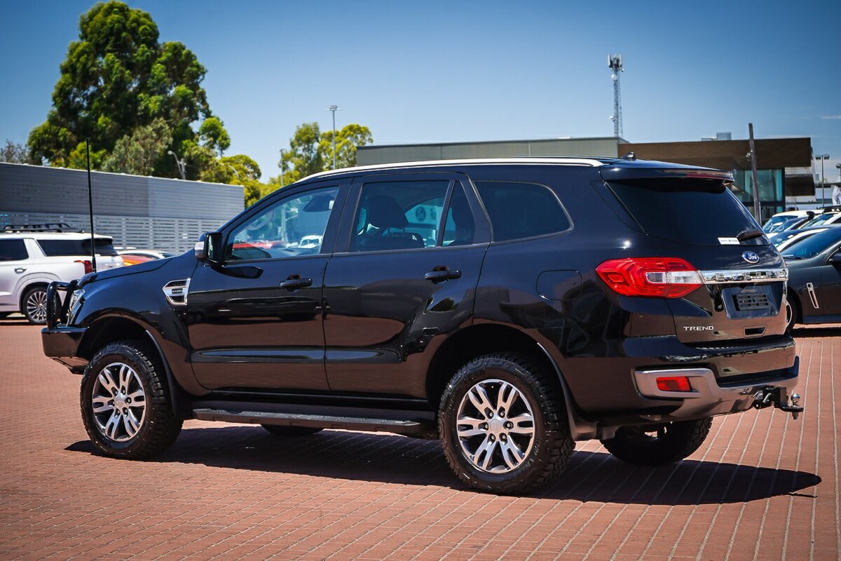 Ford Everest image 4