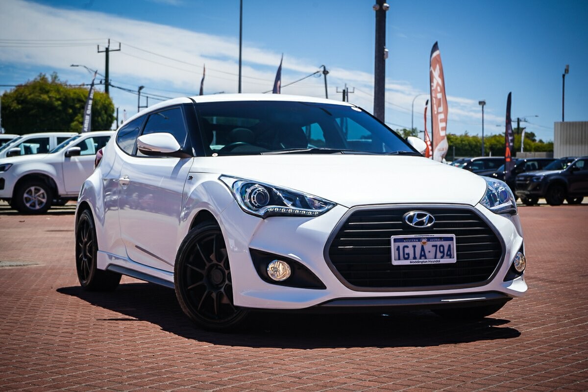 Hyundai Veloster image 1