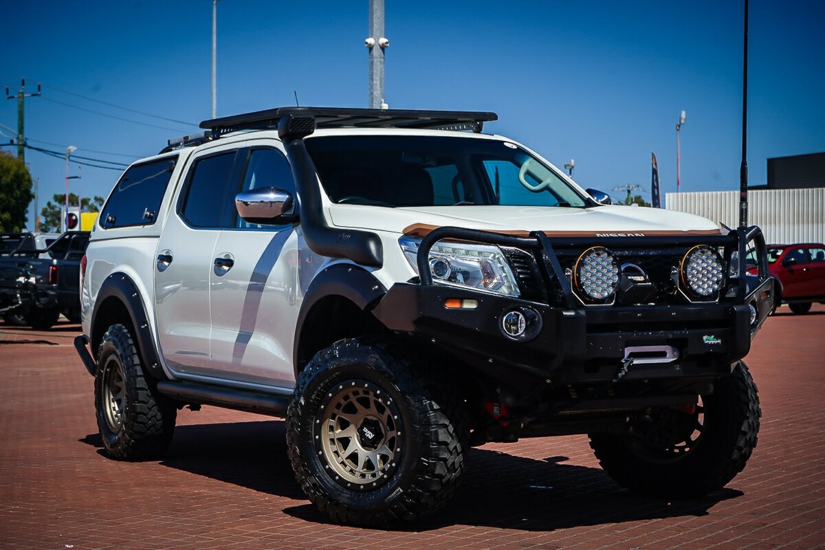 Nissan Navara image 1