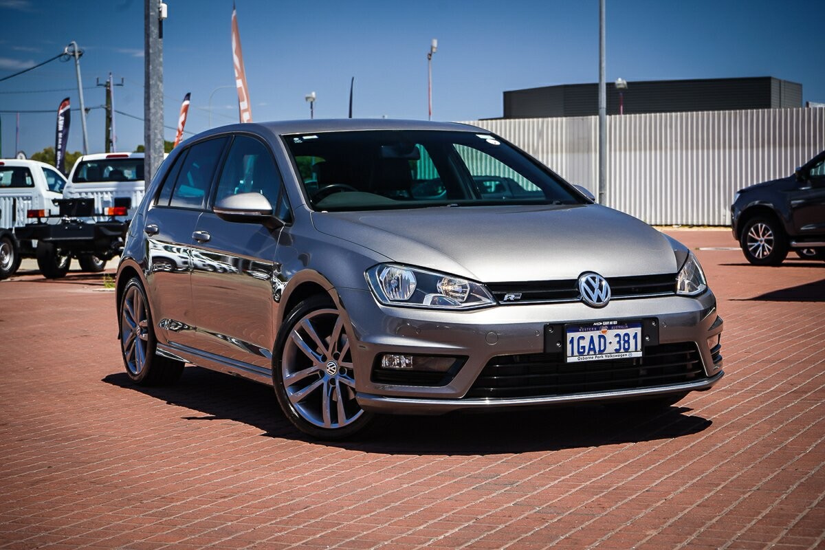 Volkswagen Golf image 1