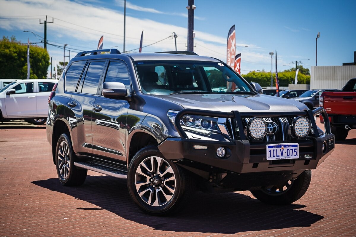 Toyota Landcruiser Prado image 1