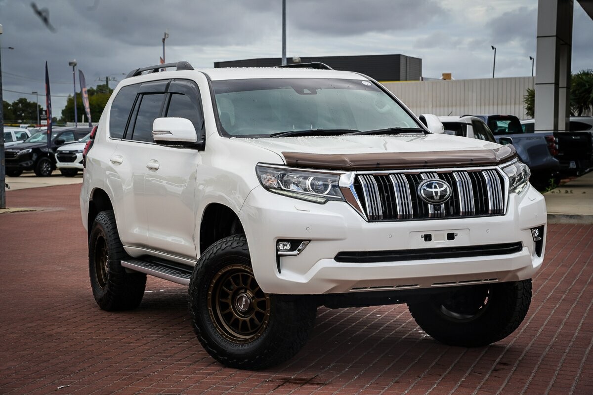 Toyota Landcruiser Prado image 1