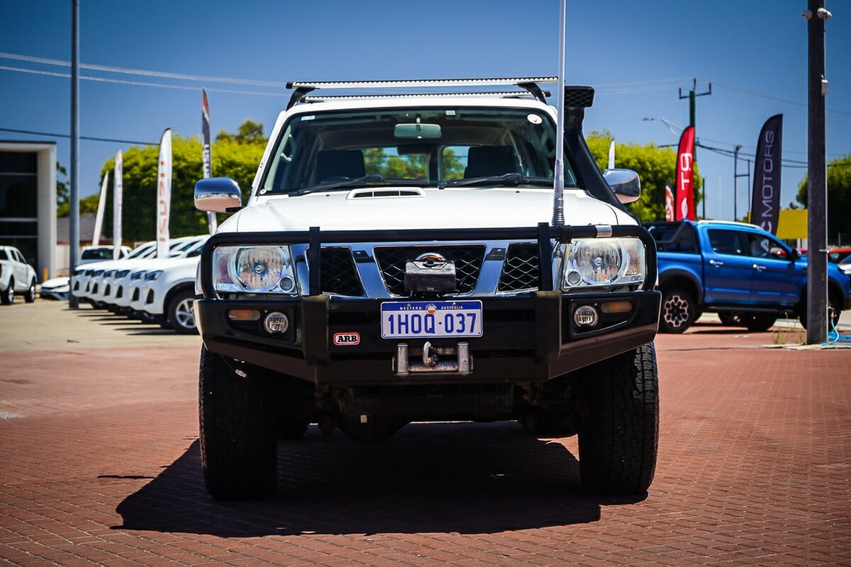 Nissan Patrol image 2