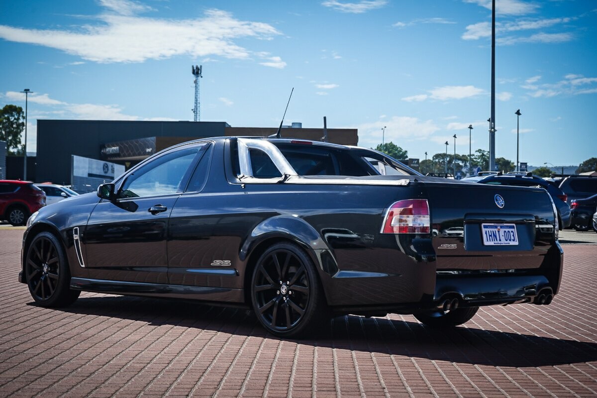 Holden Ute image 4