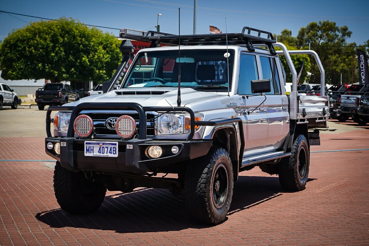 Toyota Landcruiser image 3