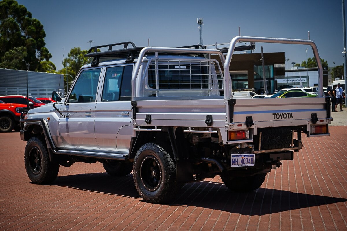 Toyota Landcruiser image 4