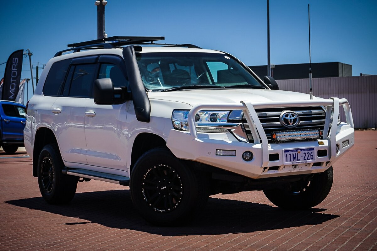 Toyota Landcruiser image 1