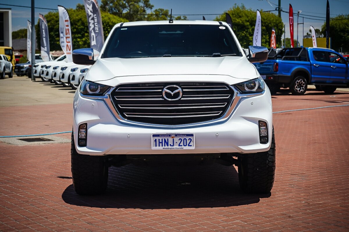 Mazda Bt-50 image 2