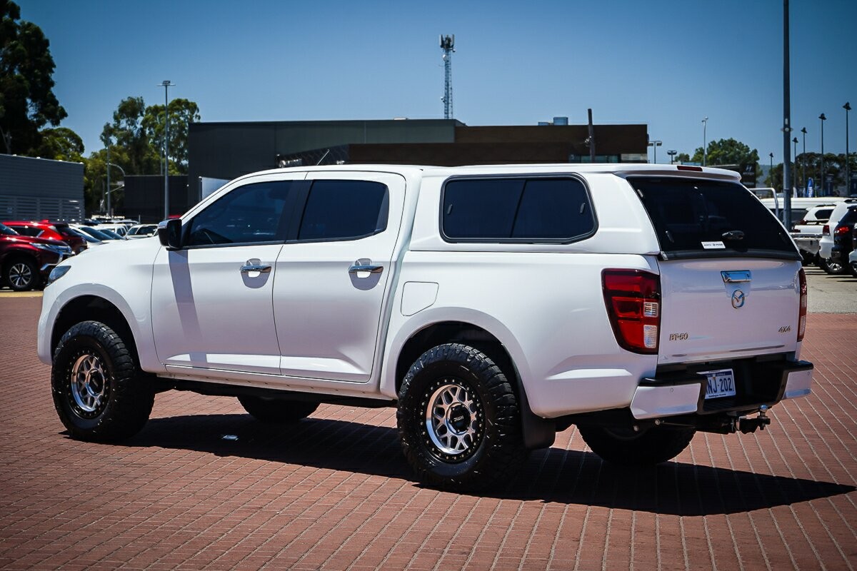 Mazda Bt-50 image 4