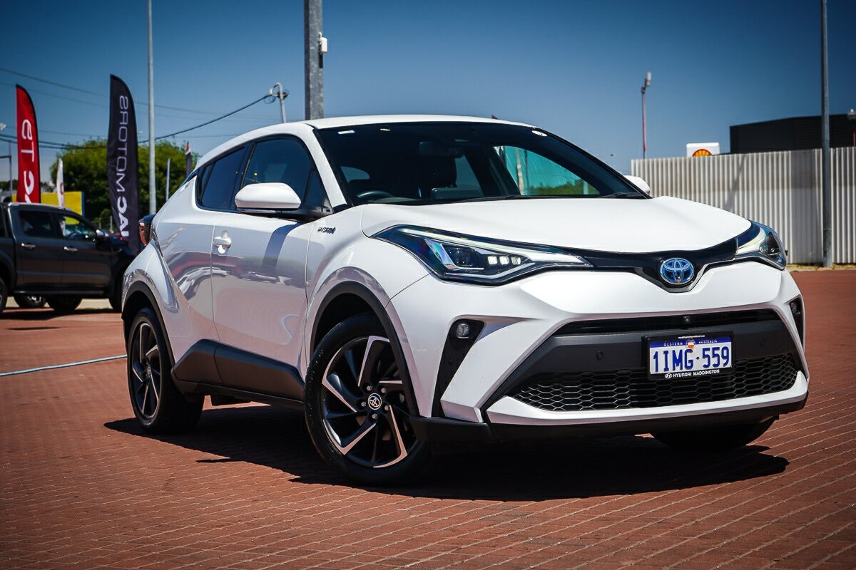 Toyota C-hr image 1