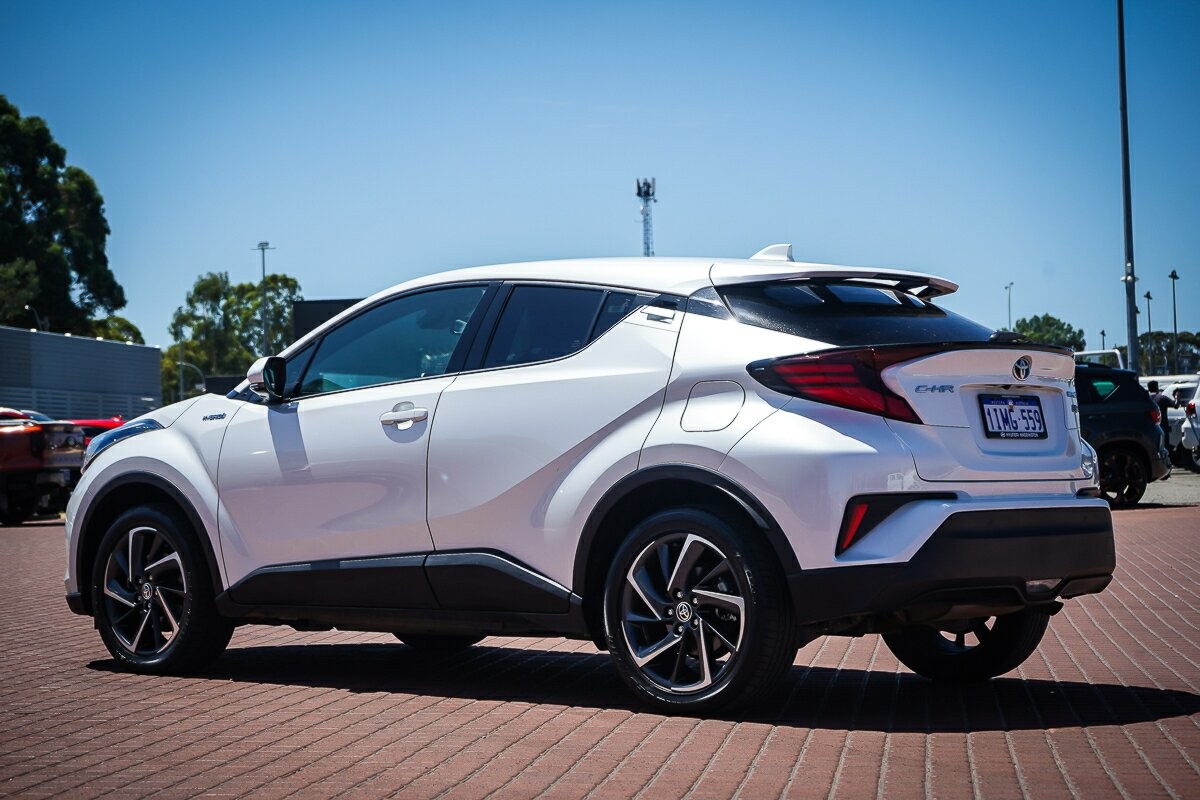 Toyota C-hr image 4