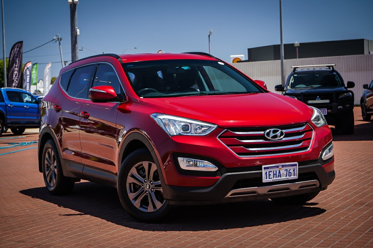 Hyundai Santa Fe image 1