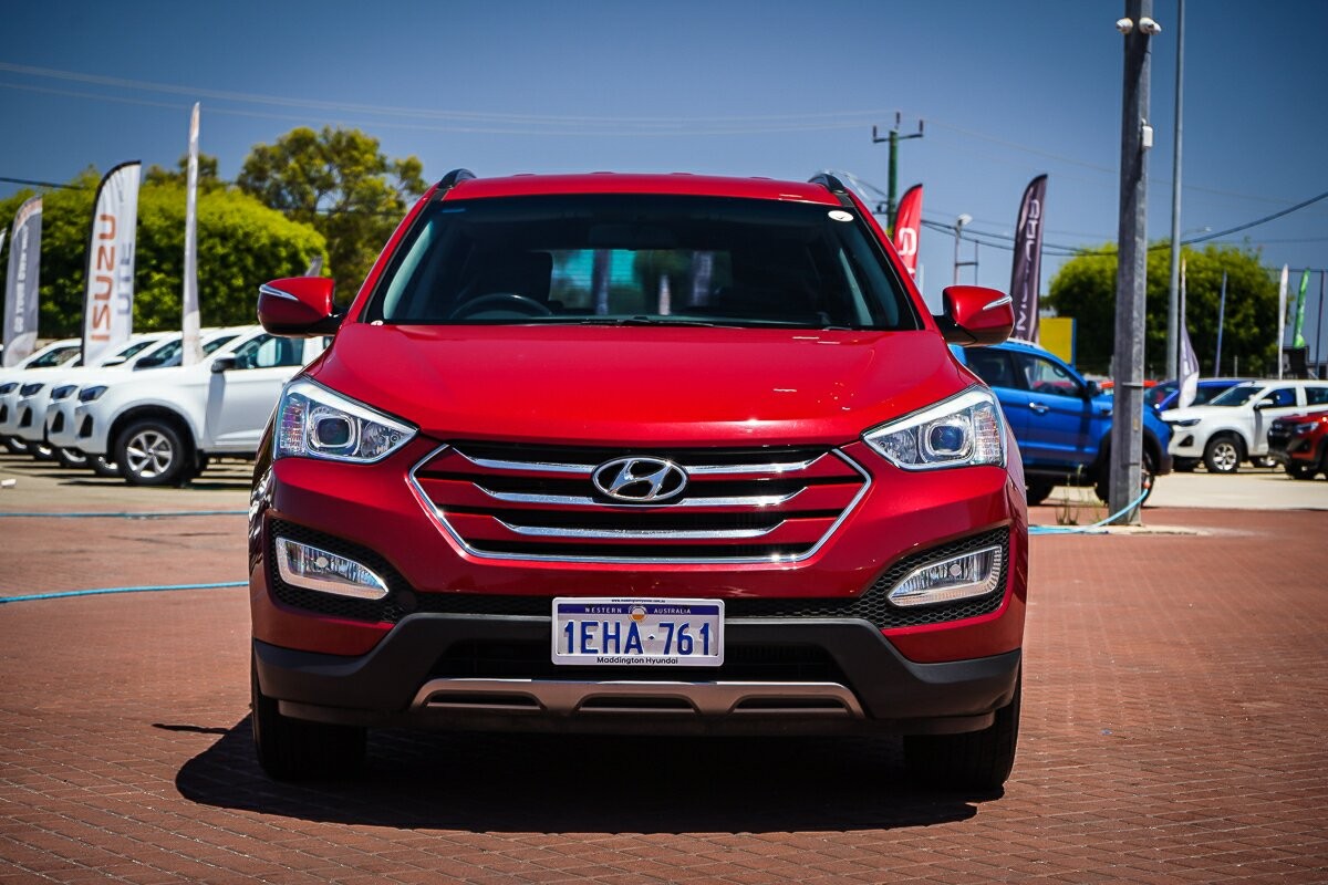 Hyundai Santa Fe image 2