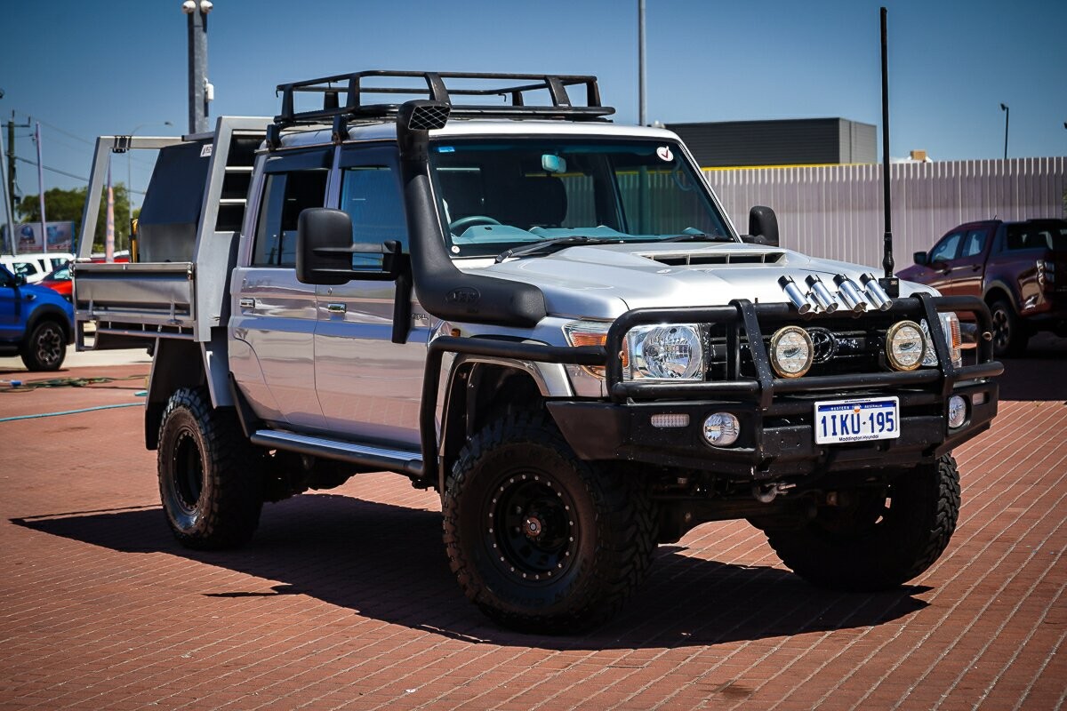 Toyota Landcruiser image 1