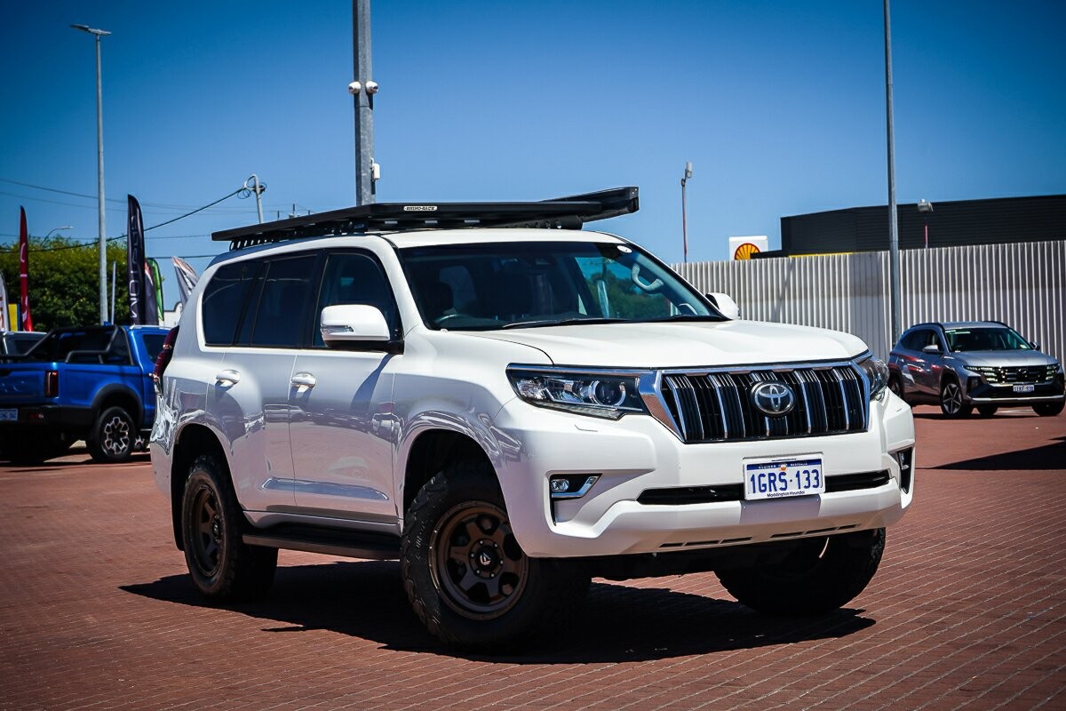 Toyota Landcruiser Prado image 1