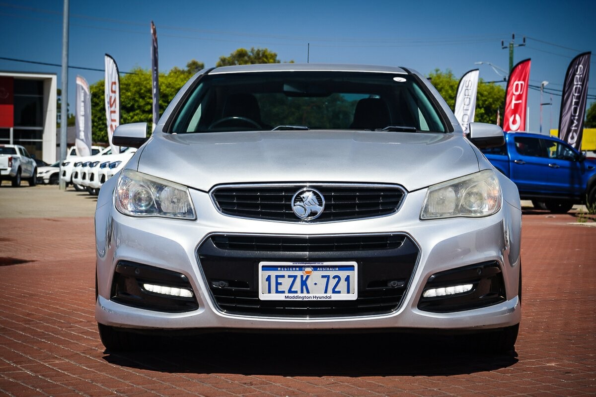 Holden Commodore image 2