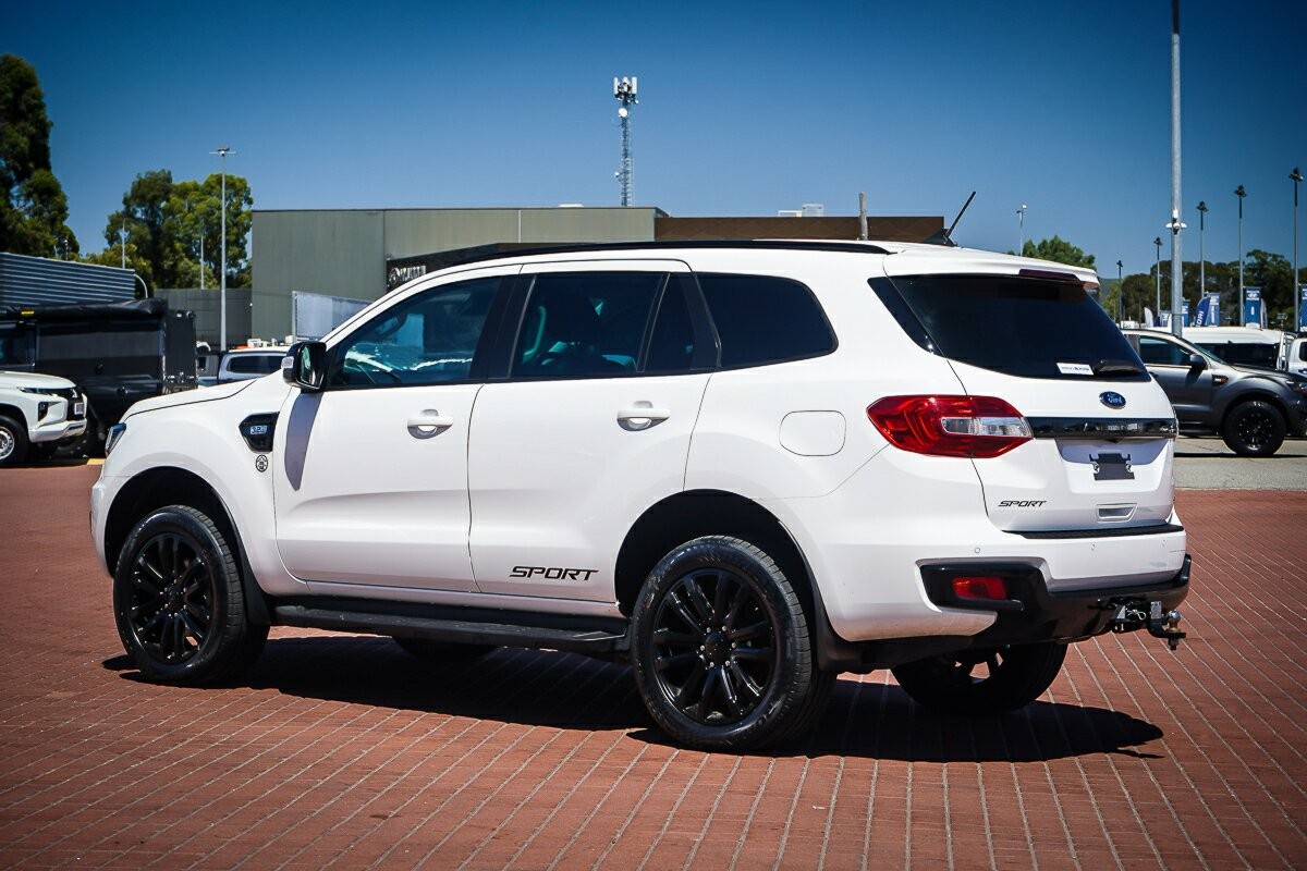 Ford Everest image 4