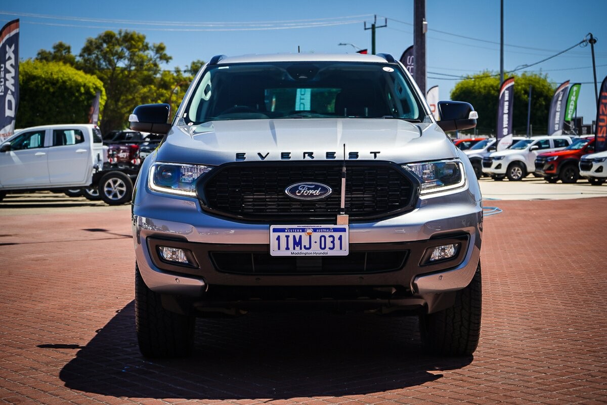 Ford Everest image 2