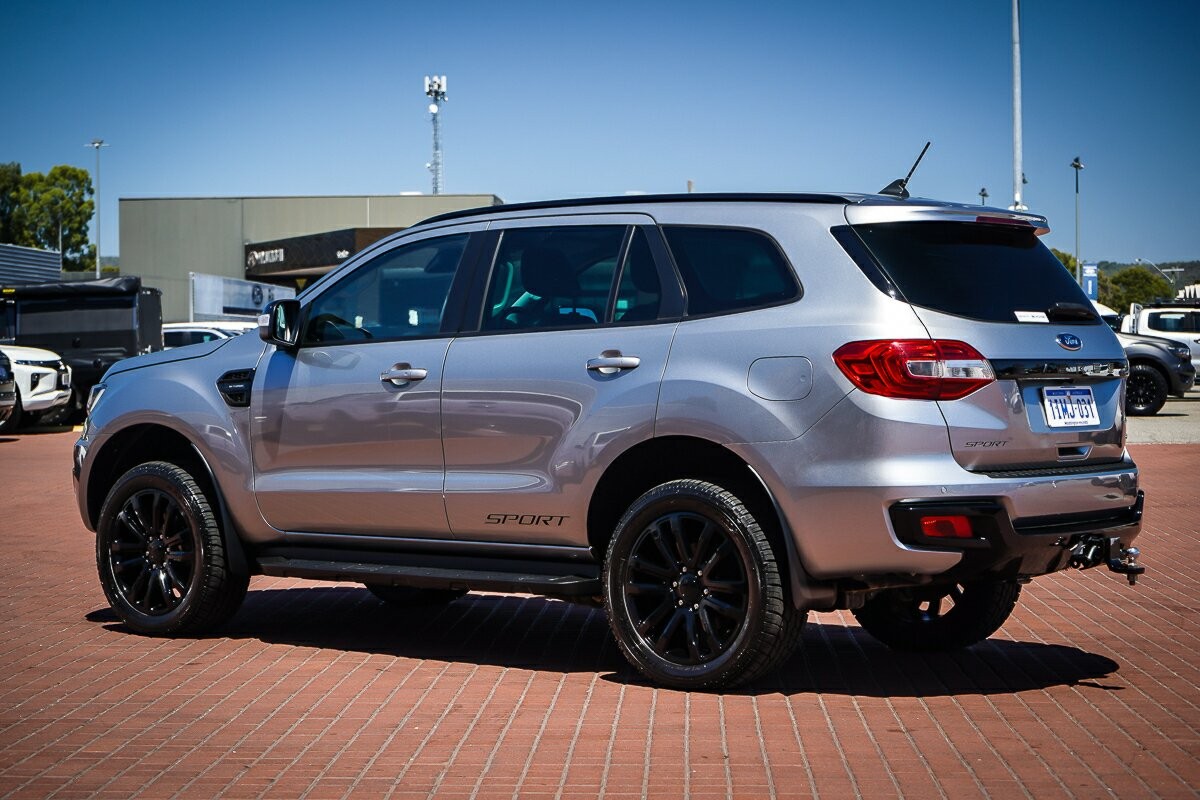 Ford Everest image 4