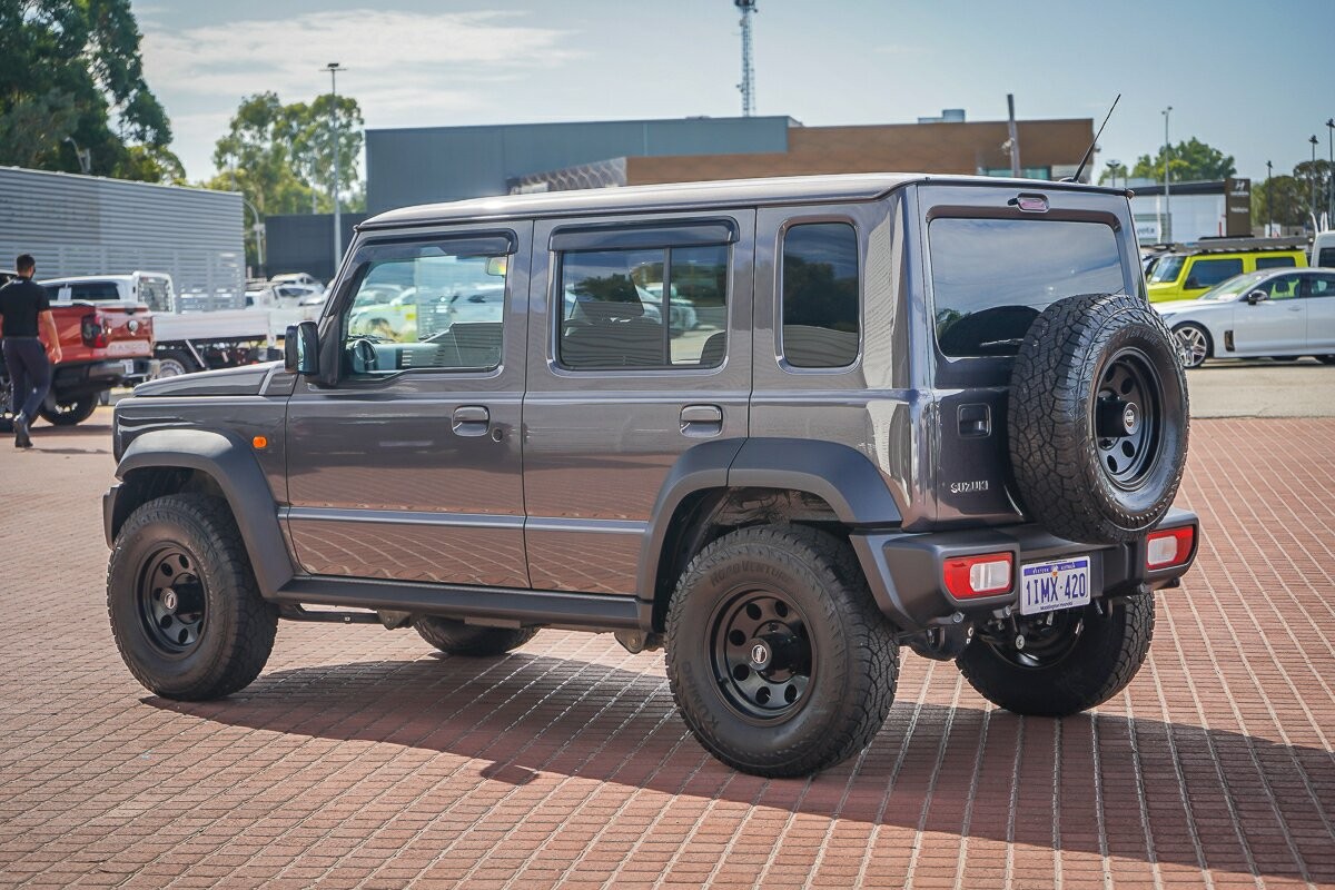 Suzuki Jimny image 4