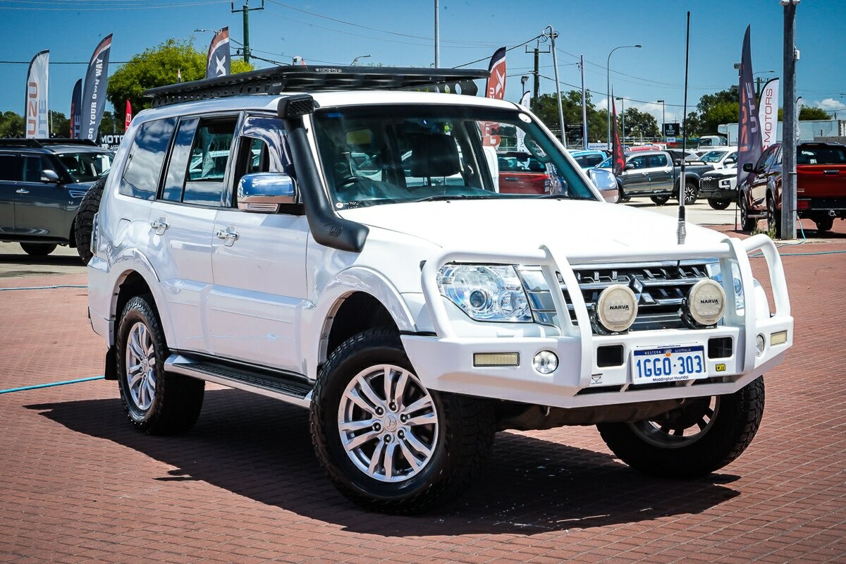 Mitsubishi Pajero image 1